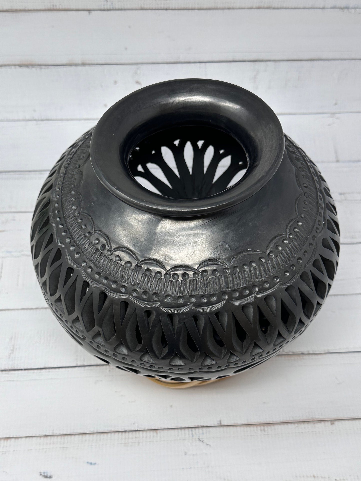 Jumbo Cantaro vase (Barro Negro/black clay)